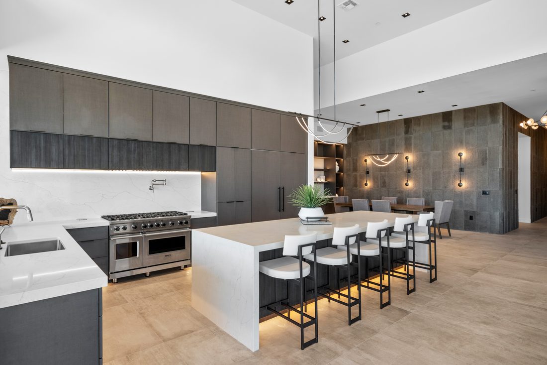 Flat Irons kitchen with Viking range and waterfall island
